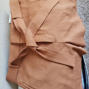 Nine West Tie Front shorts  M